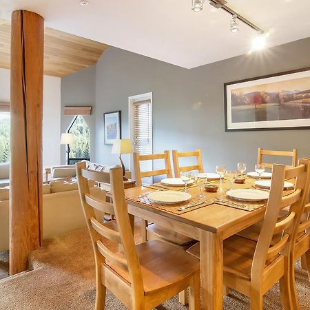 וויסטלר Snowbird Townhouses By Elevate Vacations מראה חיצוני תמונה