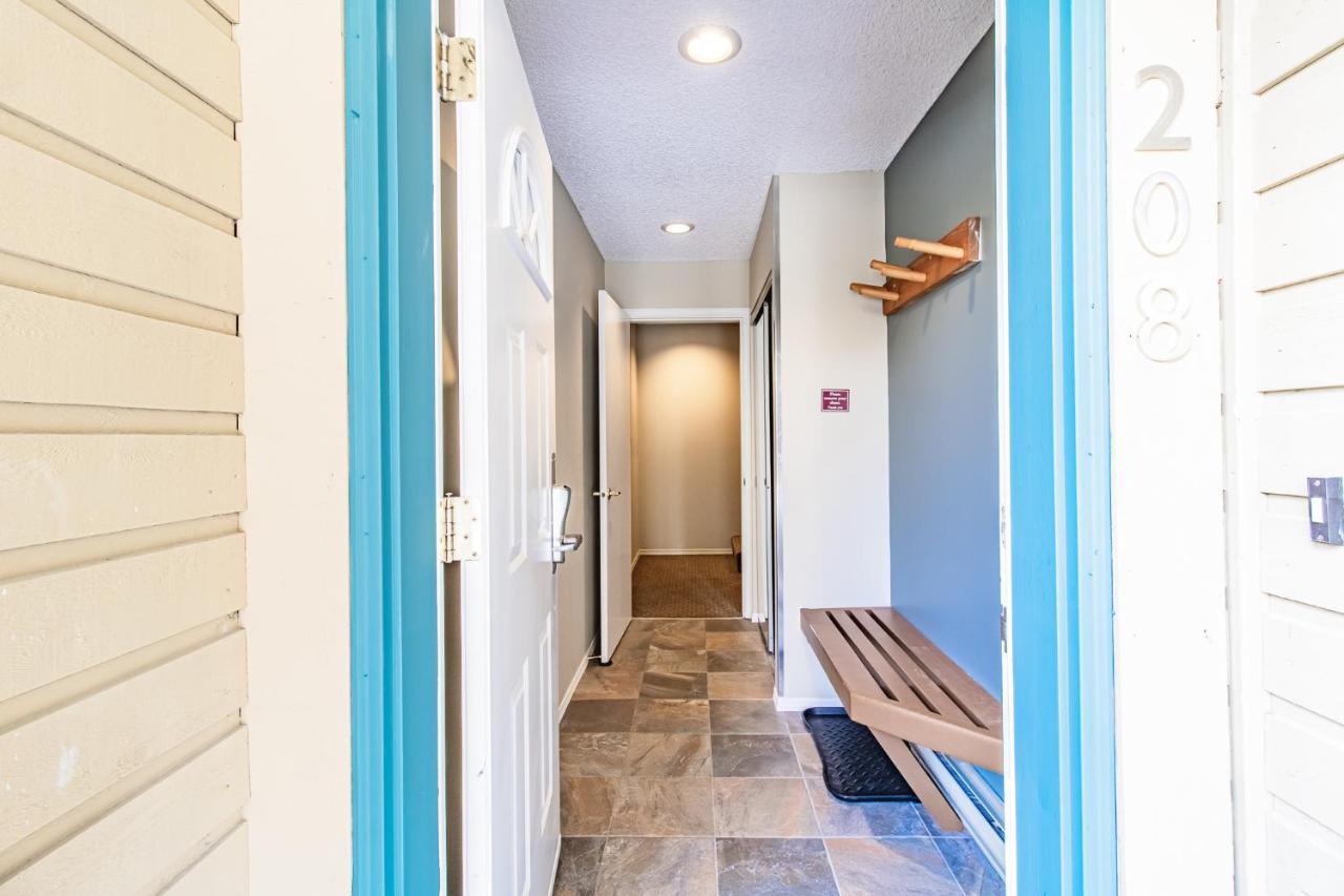 וויסטלר Snowbird Townhouses By Elevate Vacations מראה חיצוני תמונה